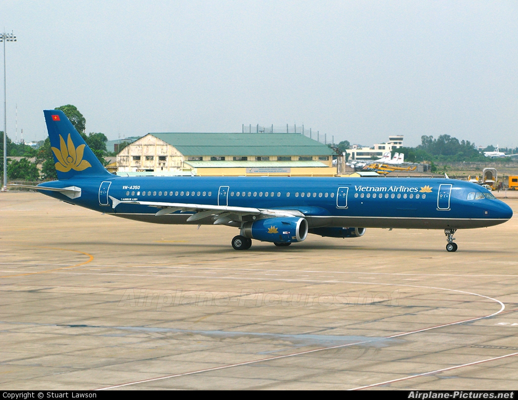 Vietnam Airlines offers special program welcomes National Day